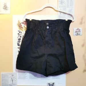 H&M High Waisted Shorts ruffles